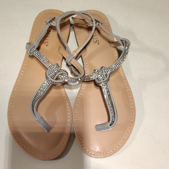 VENUS Shoes - VENUS Silver Rhinestone T-Strap Flat Sandals WMN